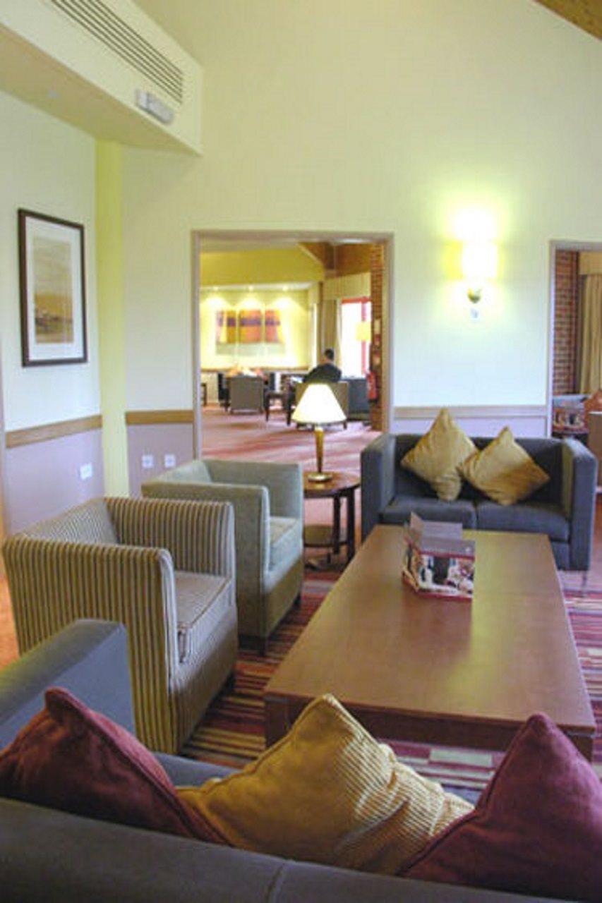 Premier Inn Abingdon Ngoại thất bức ảnh